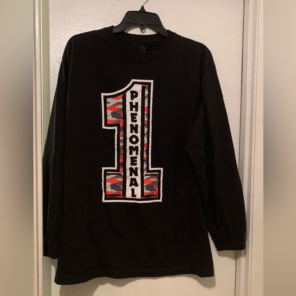 ❤️ AJ STYLES WWE official “Phenomenal 1” long sleeve shirt.